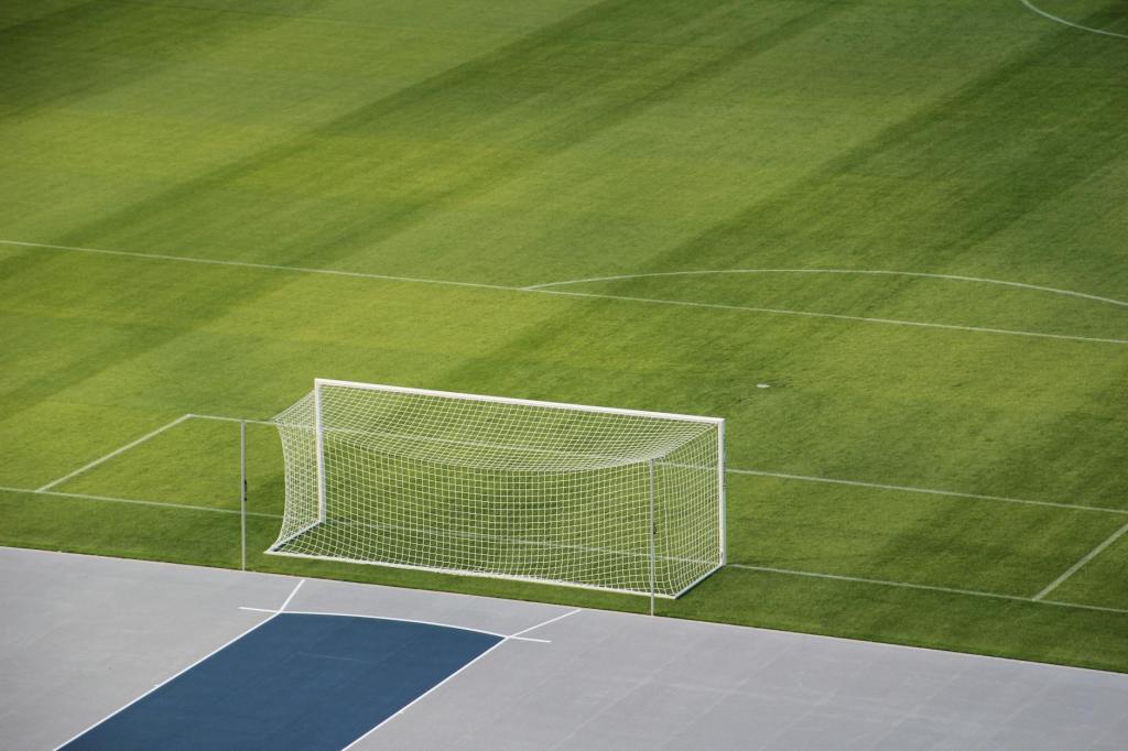 Susto en la Copa Argentina: Zelarayán se descompensó en cancha