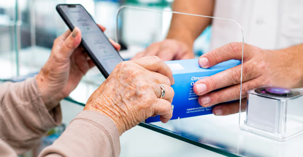 Ahora será más fácil retirar medicamentos: El Gobierno digitaliza los trámites en&nbsp;farmacias